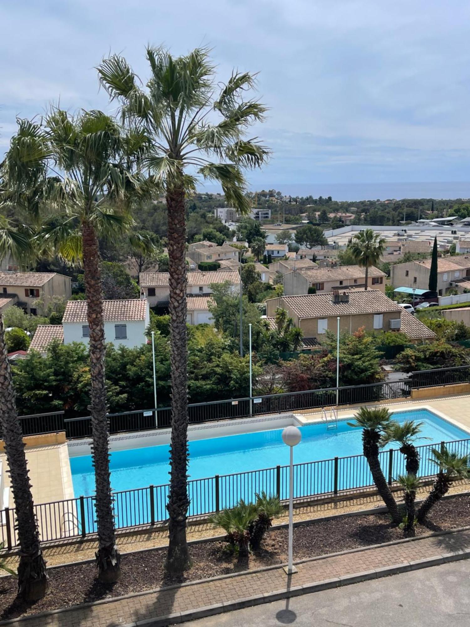 Appartement Vue Exceptionnelle Saint-Raphaël Exteriér fotografie